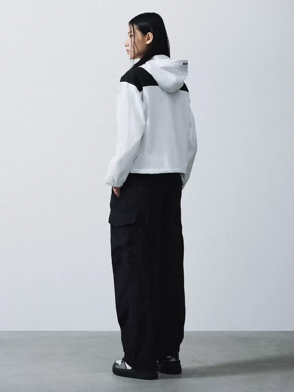 Windbreaker^SUPRA Women's 2 Pocket Color Block Windbreaker